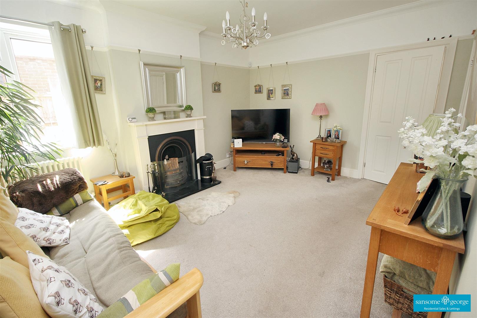 Holybrook Crescent, Reading